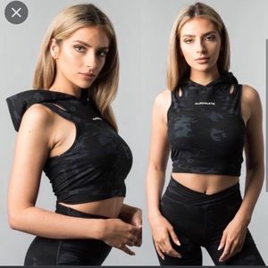 Bundle of Alphalete Surface Crop Tank Hoodie